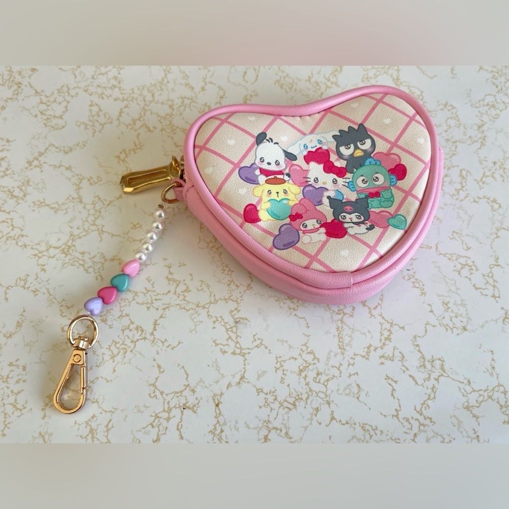 Sanrio Hello Kitty & Friends Emo Kyun Heart Coin Purse Bag Charm BoxLunch Excl - Picture 2 of 6